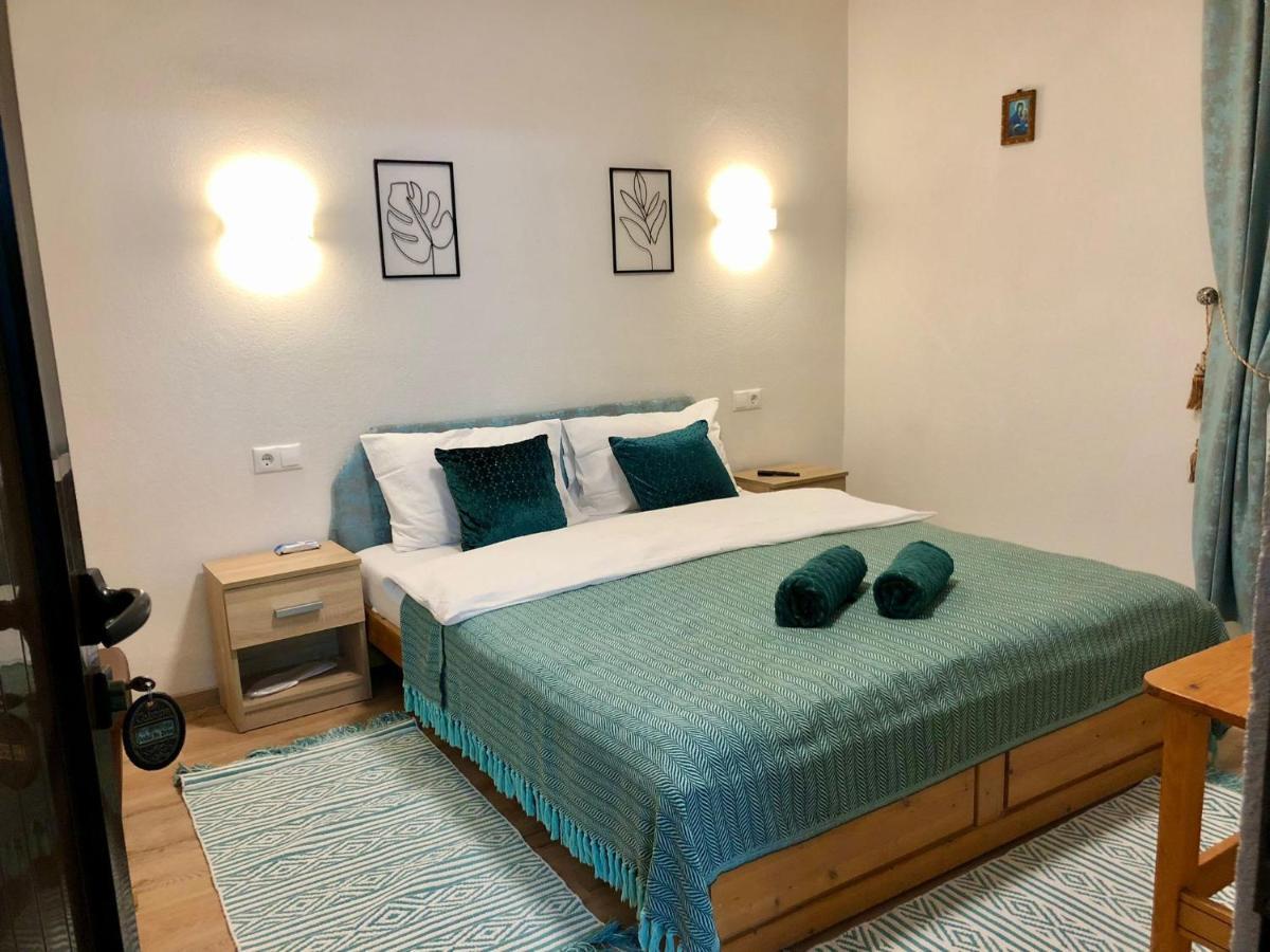 Podul De Brazi - Fir Bridge Villa Cartisoara Room photo